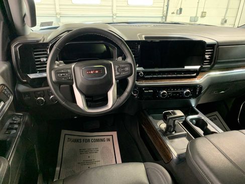 Used 2024 GMC Sierra 1500 Elevation w/ Elevation Premium Package image 4