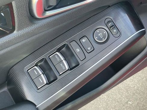 Certified 2025 Honda Civic Sport Touring image 21