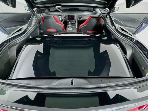 Used 2019 Chevrolet Corvette Stingray Coupe w/ Carbon Flash Badge Package RWD image 29
