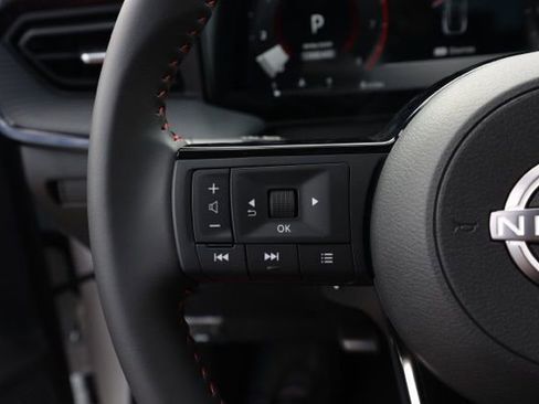 New 2026 Nissan Kicks SR image 26