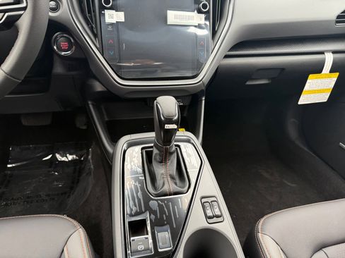 New 2025 Subaru Crosstrek 2.5i Limited w/ Crosstrek Mirror Package image 11