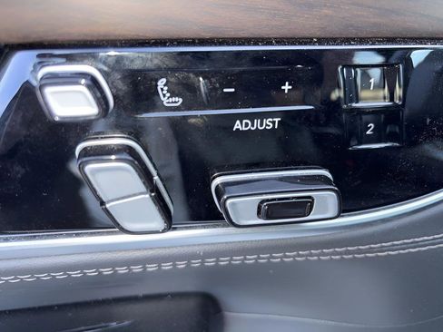 Used 2024 Jeep Grand Wagoneer L 4WD image 26