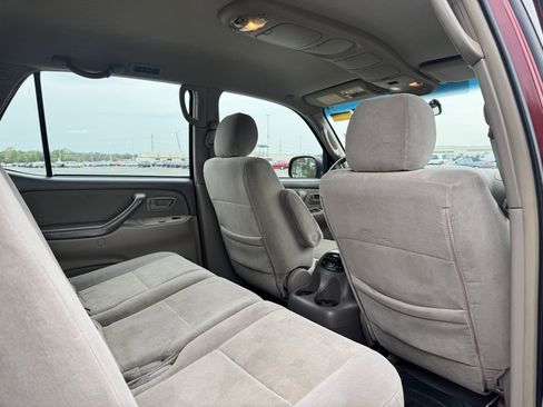 Used 2007 Toyota Sequoia SR5 image 17