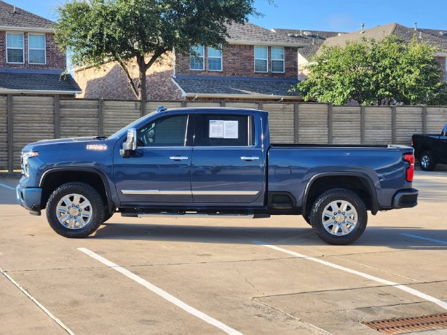 Used 2024 Chevrolet Silverado 2500 High Country w/ Technology Package AWD/4WD image 13