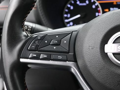Used 2025 Nissan Sentra SR FWD image 21