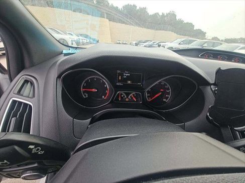 Used 2018 Ford Focus ST w/ Equipment Group 401A image 19