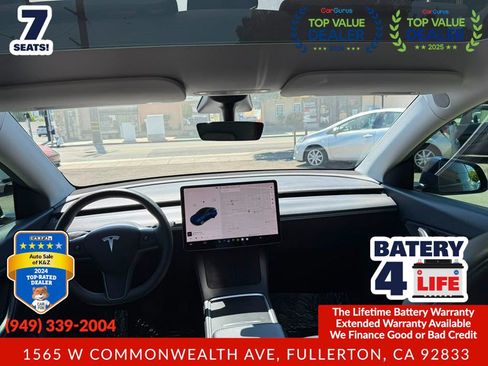 Used 2021 Tesla Model Y Long Range AWD/4WD image 18