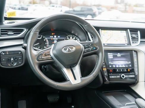 Used 2023 INFINITI QX55 Essential image 16