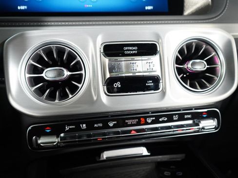 Used 2025 Mercedes-Benz G 63 AMG 4MATIC image 12
