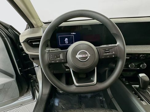 Certified 2025 Nissan Kicks SV FWD image 17