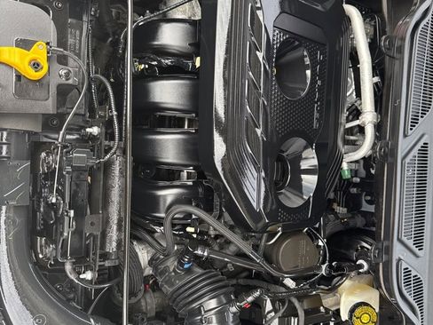 Used 2022 Ford EcoSport SE w/ SE Convenience Package image 30