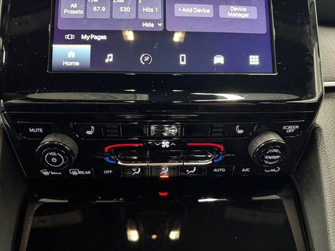 New 2025 Jeep Grand Cherokee Altitude AWD/4WD image 3