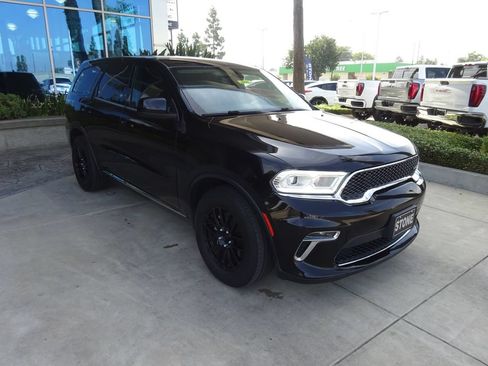 Used 2021 Dodge Durango SXT w/ 3rd Row Seating Group RWD image 1