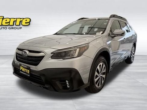 Used 2020 Subaru Outback Premium AWD/4WD image 1