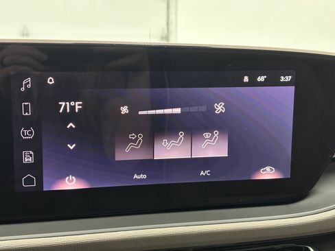 New 2026 Buick Envista Sport Touring FWD image 26