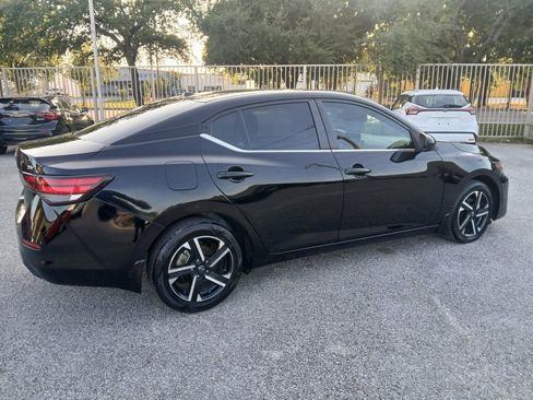 Used 2024 Nissan Sentra SV FWD image 5