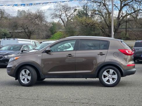 Used 2012 Kia Sportage LX w/ Navigation Pkg image 7