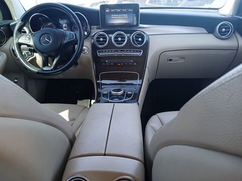 Used 2019 Mercedes-Benz GLC 300 image 13