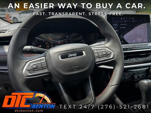 Used 2022 Jeep Compass Trailhawk w/ Trailer Tow Group AWD/4WD image 9