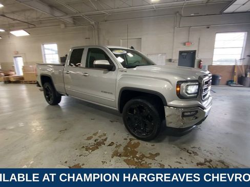 Used 2019 GMC Sierra 1500 SLE w/ SLE Value Package image 2