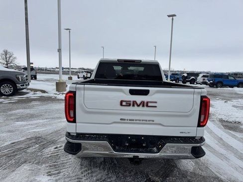 Used 2025 GMC Sierra 1500 SLT image 7