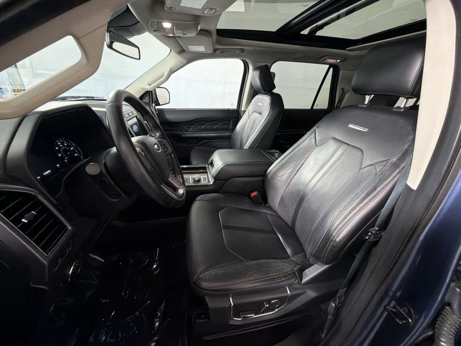 Used 2019 Ford Expedition Max Platinum AWD/4WD image 13