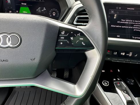 Used 2023 Audi Q4 e-tron Premium Plus w/ Premium Plus image 19