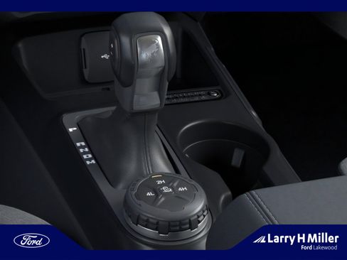 New 2025 Ford Bronco 4-Door image 17