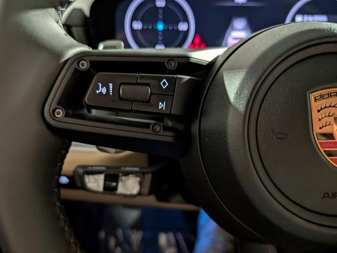 New 2026 Porsche Cayenne image 28