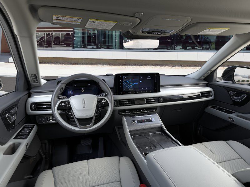 New 2026 Lincoln Aviator 2WD image 9