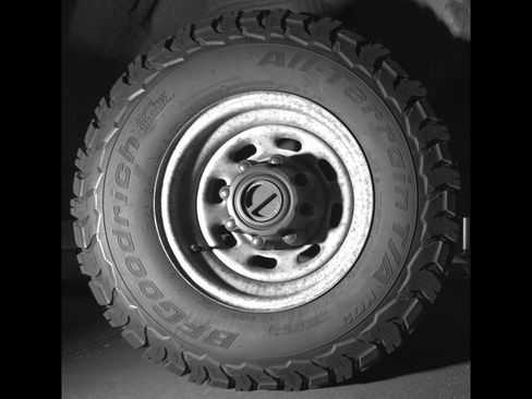 Used 2004 Ford F350 XL AWD/4WD image 9