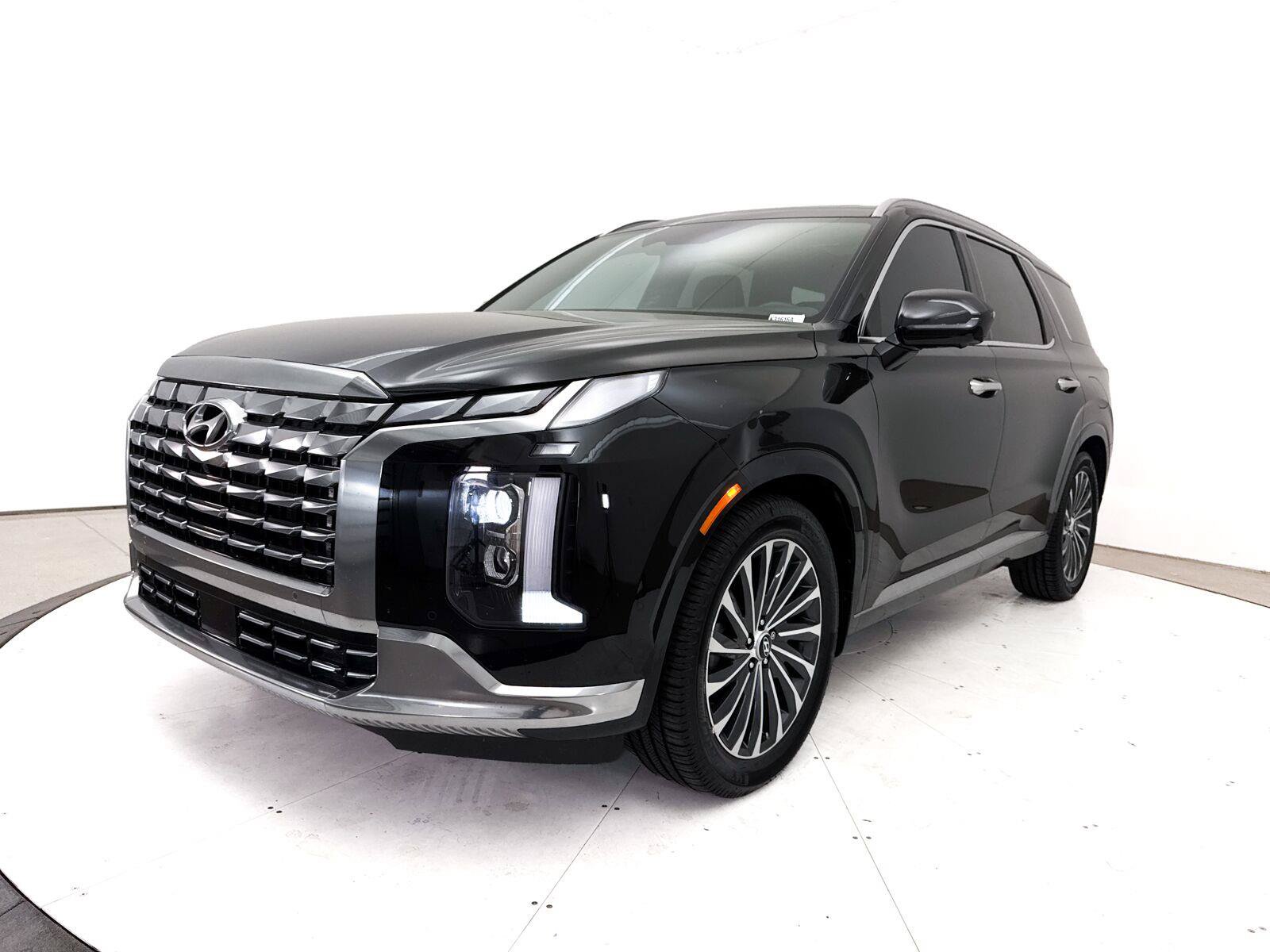 Used 2023 Hyundai Palisade Calligraphy FWD image 16