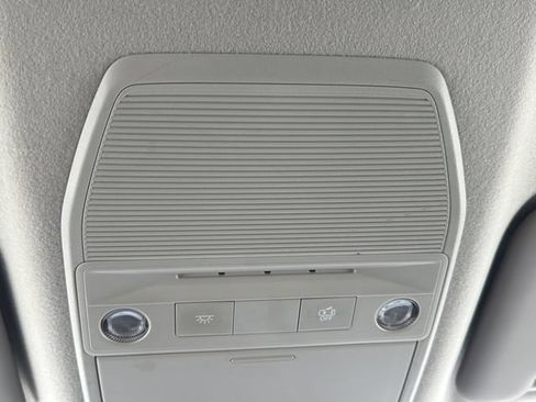 Used 2025 Nissan Kicks SR FWD image 24
