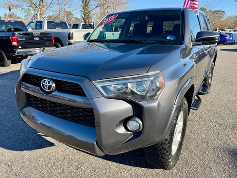 Used 2015 Toyota 4Runner SR5 image 1