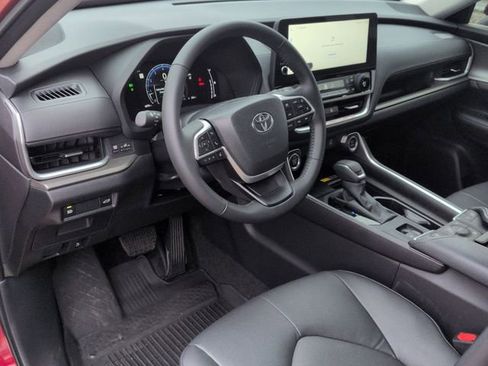 Certified 2026 Toyota Grand Highlander XLE image 12