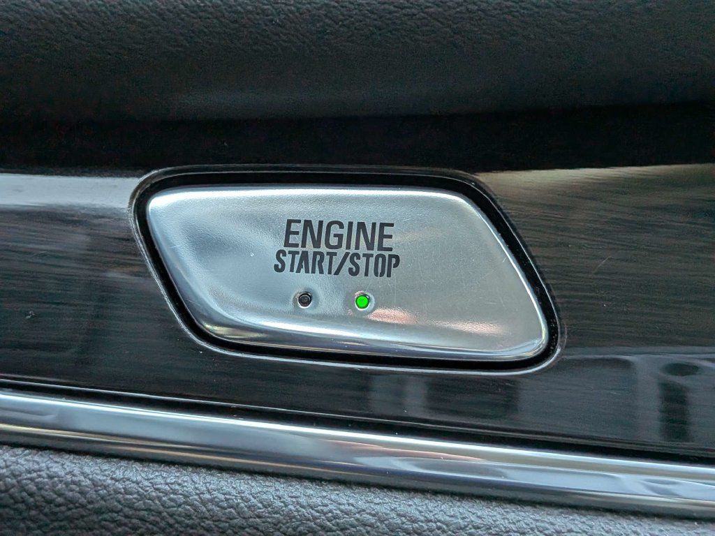 Used 2023 Buick Enclave Essence w/ Experience Buick Package FWD image 30