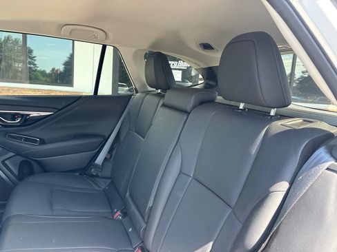 Used 2024 Subaru Outback Limited AWD/4WD image 6