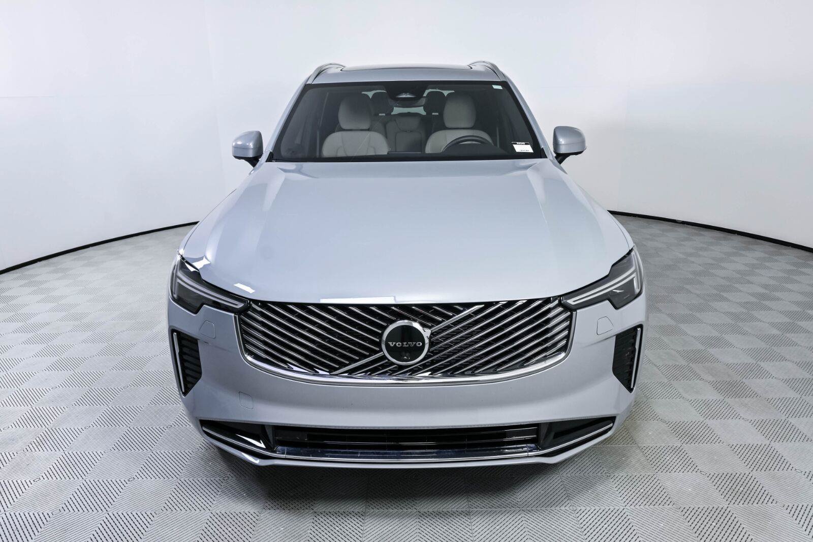 Certified 2026 Volvo XC90 B6 Plus AWD/4WD image 34