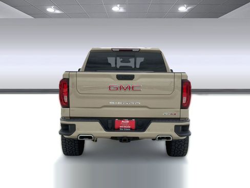 Used 2023 GMC Sierra 1500 AT4 w/ AT4 Premium Package AWD/4WD image 10