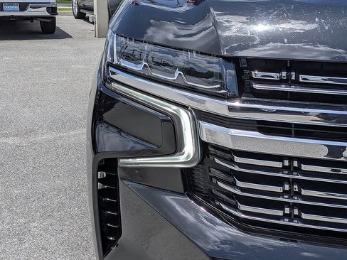 Certified 2024 Chevrolet Suburban Premier AWD/4WD image 9