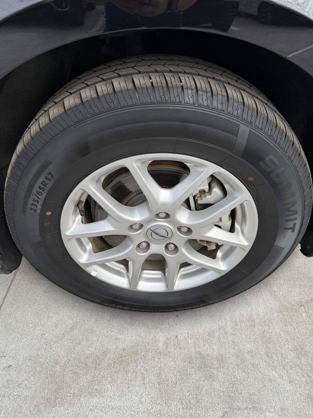 Used 2025 Chrysler Pacifica Select FWD image 12