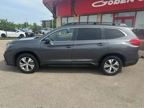 Used 2024 Subaru Ascent Premium AWD/4WD image 9