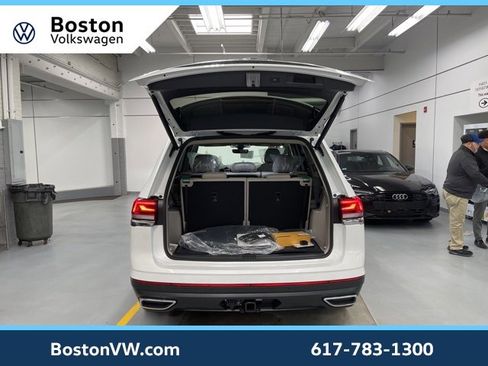 New 2026 Volkswagen Atlas SE image 11