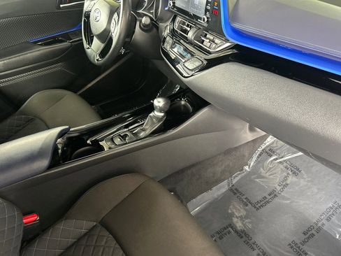 Certified 2020 Toyota C-HR XLE image 19