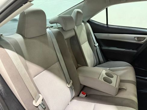 Used 2018 Toyota Corolla LE image 27