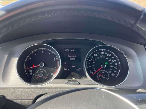 Used 2016 Volkswagen Golf SE w/ Lighting Package image 23