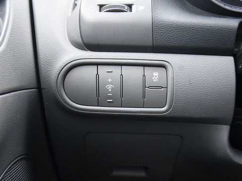 Used 2017 Kia Forte LX w/ LX Popular Package image 27