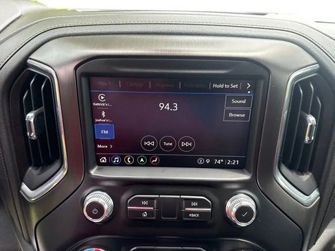 Used 2023 GMC Sierra 2500 AT4 w/ AT4 Premium Plus Package AWD/4WD image 23