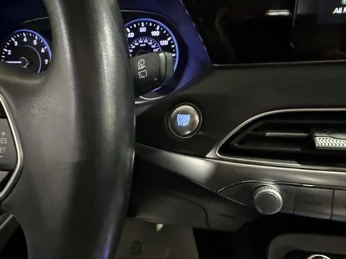 Used 2020 Hyundai Palisade SEL w/ Convenience Package image 18