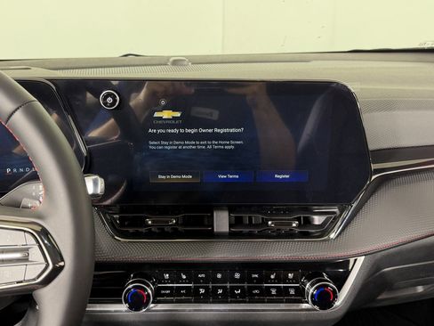 New 2026 Chevrolet Equinox RS w/ Convenience Package III FWD image 23